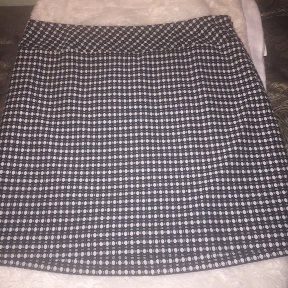 Ann Taylor Dresses & Skirts - !Ann Taylor Skirt